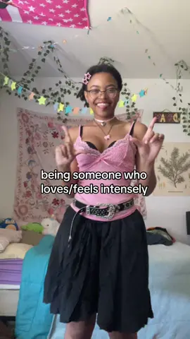 have to ask for reassurance a lot bc most people just generally love less than me and im like “why arent you expressing it as much as i am😒” #Love #relationships #personalitydisorder #fyp 