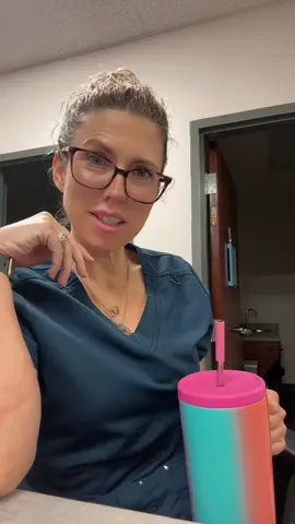 ✨I bring light and positivity to this office✨ …right after I rage internally over basic adulting tasks 😮‍💨 It’s giving: “You’re lucky I’m healed.” 😂 ⸻ #OfficeLife #WorkTok #CorporateBaddie #ICantWithYall #FYP #ProfessionalPetty #CleanTheCoffeePot #ImNotYourMom #HotGirlAdmin #WorkHumor #LightButDeadInside