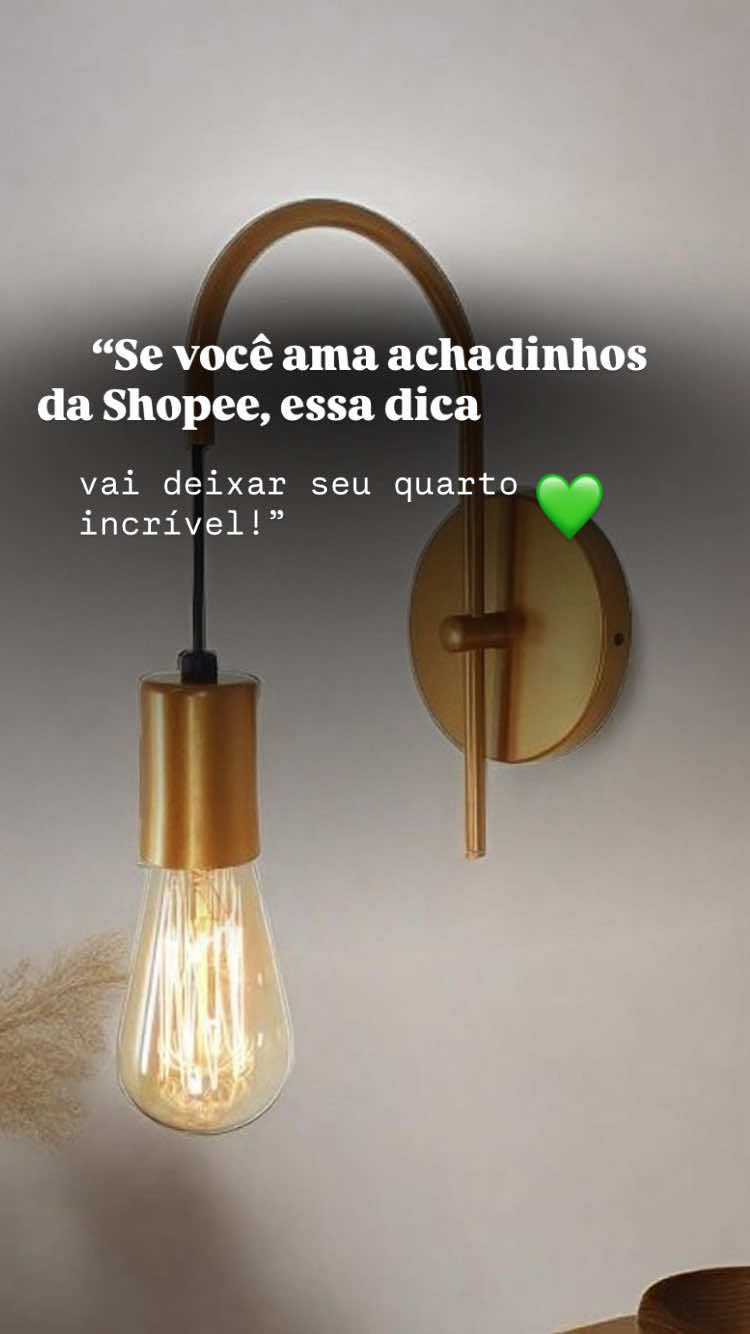 “Se você ama achadinhos da Shopee, essa dica vai deixar seu quarto incrível!” “Transforme seu quarto em um ambiente elegante gastando pouco! ✨” “Cansado de um quarto sem graça, sem iluminação charmosa e com cara de improviso?” “Conheça o Kit 2 Arandelas Douradas: ✅ Super elegante ✅ Fácil de instalar ✅ Iluminação aconchegante ✅ Perfeito para cabeceira de cama ou sala” “Quem comprou AMOU: ⭐ ‘Mudou completamente meu quarto, ficou um charme!’ ⭐ ‘Produto de qualidade, entrega rápida!’” 🛒 Link nos comentários ou na bio! “Não perca tempo! 👉 O Kit de Arandelas está com desconto na Shopee 🚚 Entrega garantida e rápida! 🔗 Link na bio ou nos comentários #Arandela #Decoração #DecoraçãoDeInteriores #Luminária #Quarto #CasaDecorada #ShopeeBrasil #PromoShopee #UtilidadesParaCasa #AchadinhosShopee ID: BAQ-PQD-LYD @Louca da oferta  @Louca da oferta 