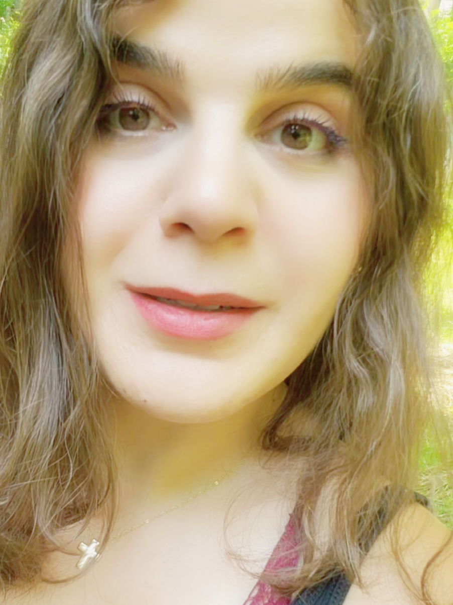 I was born Muslim. I spoke the prayers. I wore the hijab. But I was drowning in fear, confusion, and trauma. Until Jesus stepped in. Where are my Syrian Christians? Where are the ones who’ve left Islam and found freedom in the truth? I’m here to tell you boldly: ✅ God is not 3 separate beings!!! He is ONE, revealed through the Word, the Spirit, and the Father as one unified essence. ✅ The Bible is not corrupt, it’s preserved, fulfilled, and confirmed through prophecy, archaeology, and the very Quran you were taught to memorize!! Surah Al-Ma'idah (5:47) 