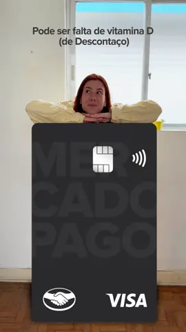 Você só está precisando de vitamina D… #Descontaço 😎 Parcele em até 21x sem juros com o cartão do Mercado Pago nas compras pelo app do @mercadolivre 💳💛 *Válido até 17/07/2025 apenas para itens elegíveis, conforme disponibilidade de estoque em compras acima de R$1.500 com cartão de crédito Mercado Pago, sujeito à aprovação. Confira as condições em Descontaço. #DescriçãoDeImagem: No vídeo, uma jovem ruiva, vestida com roupas em tons de amarelo e branco, aparece arrastando o cartão de crédito do banco digital Mercado Pago,