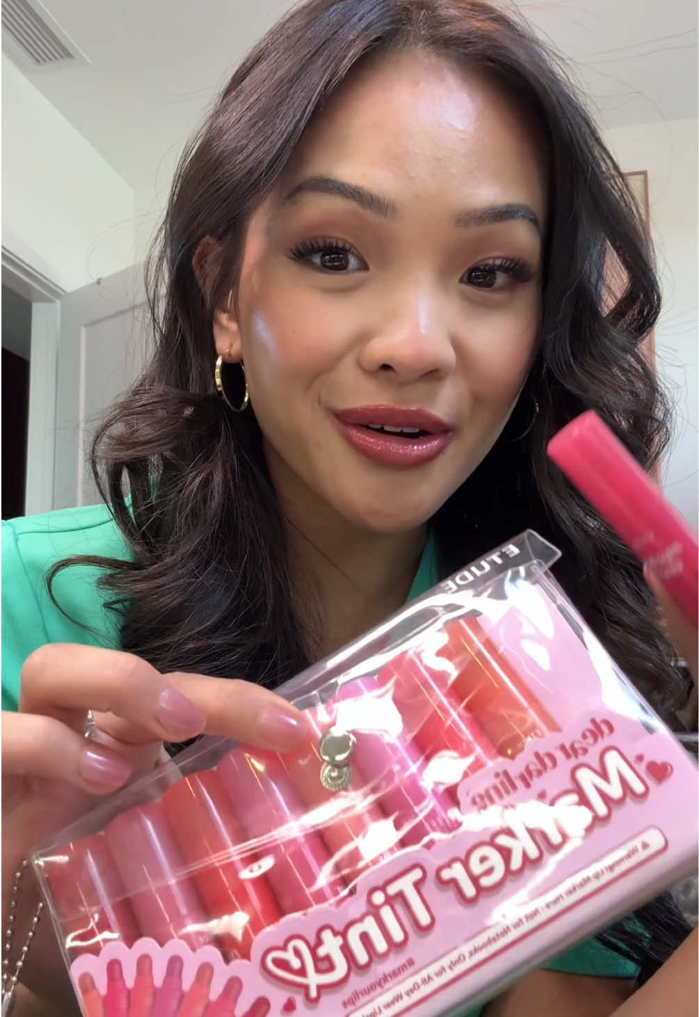 You guys know I love a good PRIME DAY deal!!!!!!! Trust me these are def a bang for your buck because you literally never have to reapply throughout the day!!! Im obsessed! @ETUDE #ad #ETUDE #markyourlips #deardarlingmarkertint #markertint #liptintmarker #lipmarker
