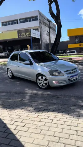 Projeto no Celta Gastando 2 mil reais? 😳 Aqui deu certo, trocamos as rodas de ferro R14 nas rodas da Montana montada nos pneus seminovos 195/50/15, e aí tu montaria esse projeto? . . . . . . . . . #rodas #rebaixados #rodas17 #chevrolet #celtarebaixado 