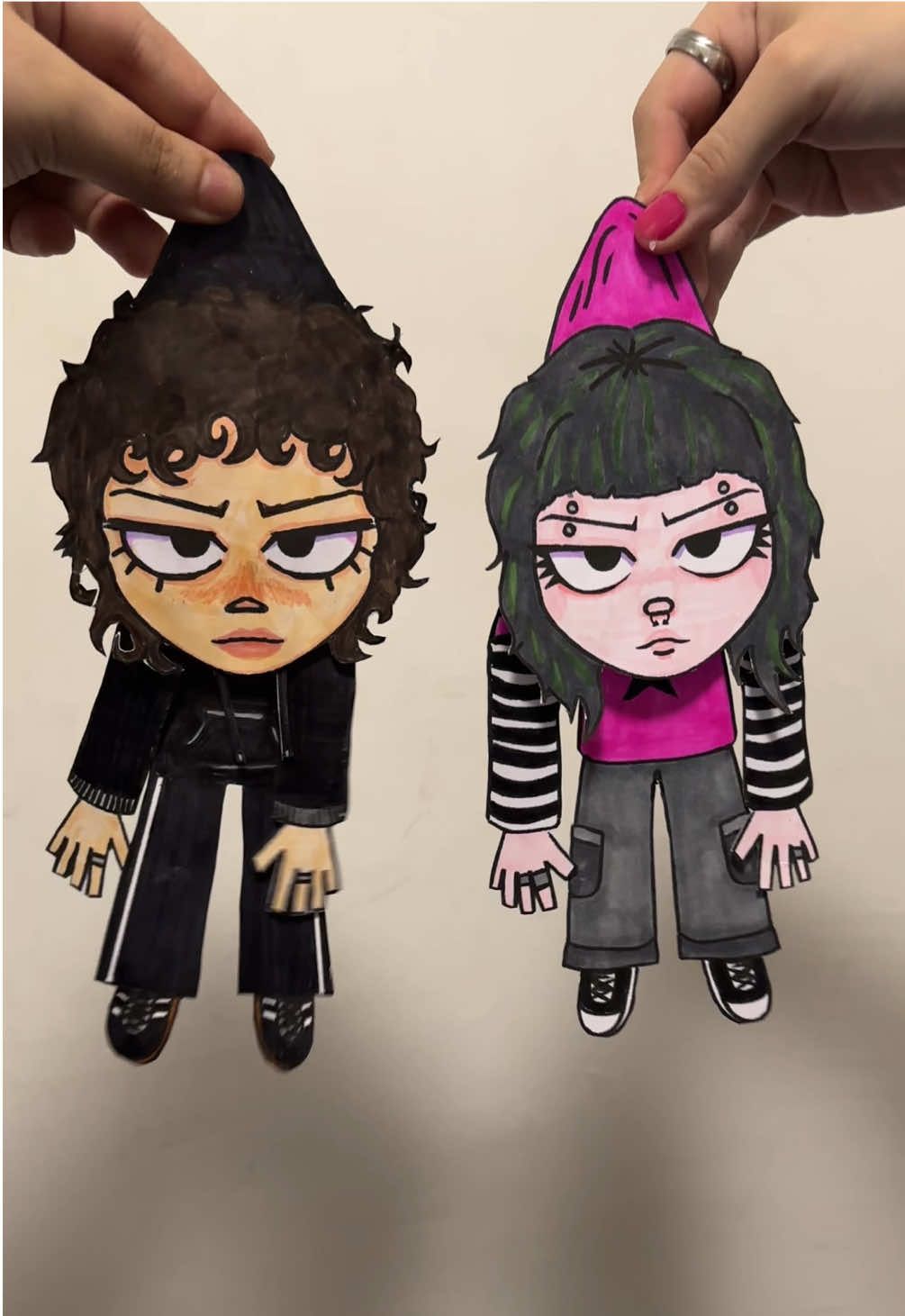 paper dolls !!! c: es mucho más fácil dibujarlos en digital y colorear en físico #art #paperdoll #wlw 