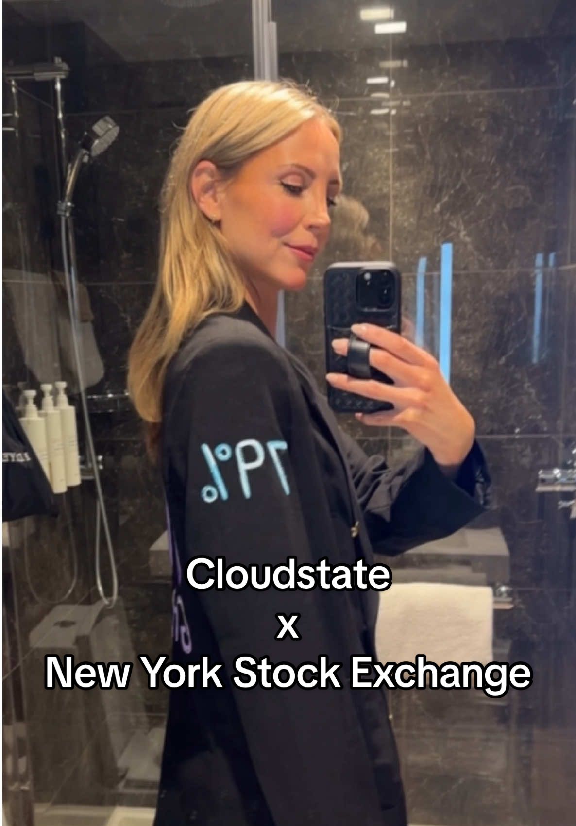 Making bold moves at @The New York Stock Exchange ☁️💫 #nyc #newyorkcity #nycfashion #nycgirl #girlsnight #girlythings 