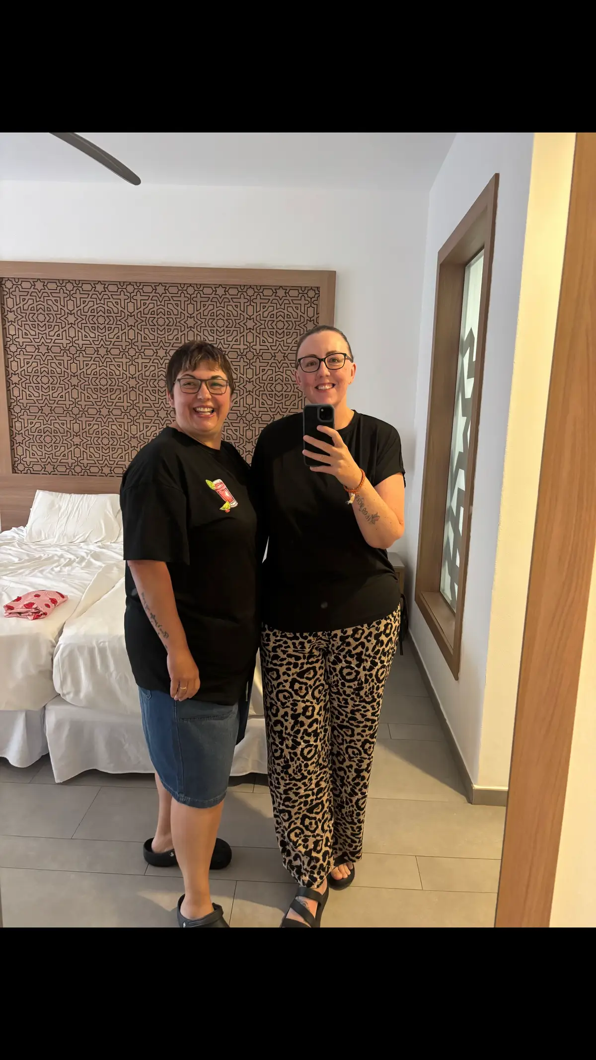 Dinner dates with this one will always be my favourite 🤩 #holidaycontent #lesbiansoftiktok #wivesoftiktok #capeverde @Sam Wynne-Mcgee 