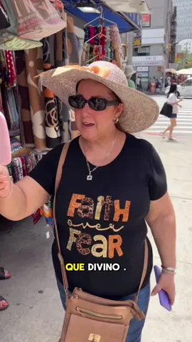 Por fin la Marga, la mía mama llegó a visitarme‼️ por ahora no me está saliendo muy cara que digamos pero como viene la cosa ya veo que será un mes “especial” 🥲💸💳👩🏼 #mamá #compras #newyork #china #mom 