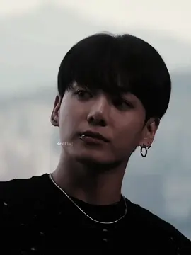 POV: He doesn't like you but he looks at you like that #jeonjungkook #jungkook #kookie 