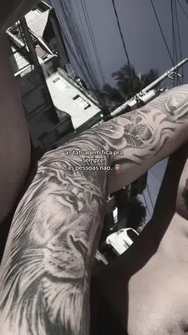 pra casa decpcao uma tatuagem!#fyp #explore #fypp #videoviral #tattoo #tatuagem 