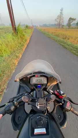 Morning person☀️ #gsxr #gsxr150 #suzukigsxr #gsxrmodifikasi 