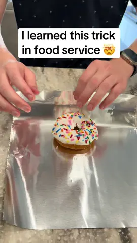I wish more people knew this about donuts #waitforit #noway #safety #lifehacks 