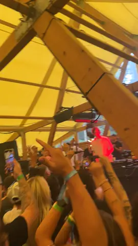 Cannot stop watching this vid never getting over hearing this song live 😭😭😭😍😍 @Marsolo @Hide&Seek Festival 