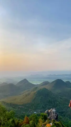 Awali pagimu dengan? #wonogiri #wonogiri24jam #ponorogo #ponorogo24jam #bukitcumbri 