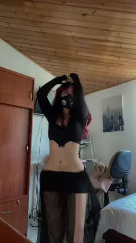 Mirala holly atras como juzga 