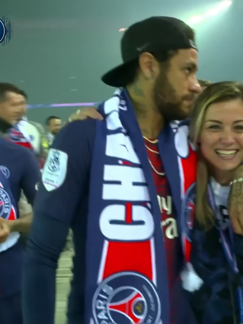 she knows... 😍 // #neymar #fyp #masuno_lc