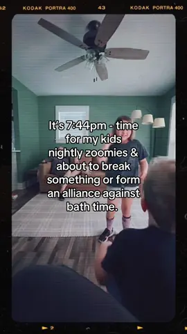👀 every night the energy levels are unhinged before bedtime. #motherhood #millennialsoftiktok #MomsofTikTok 