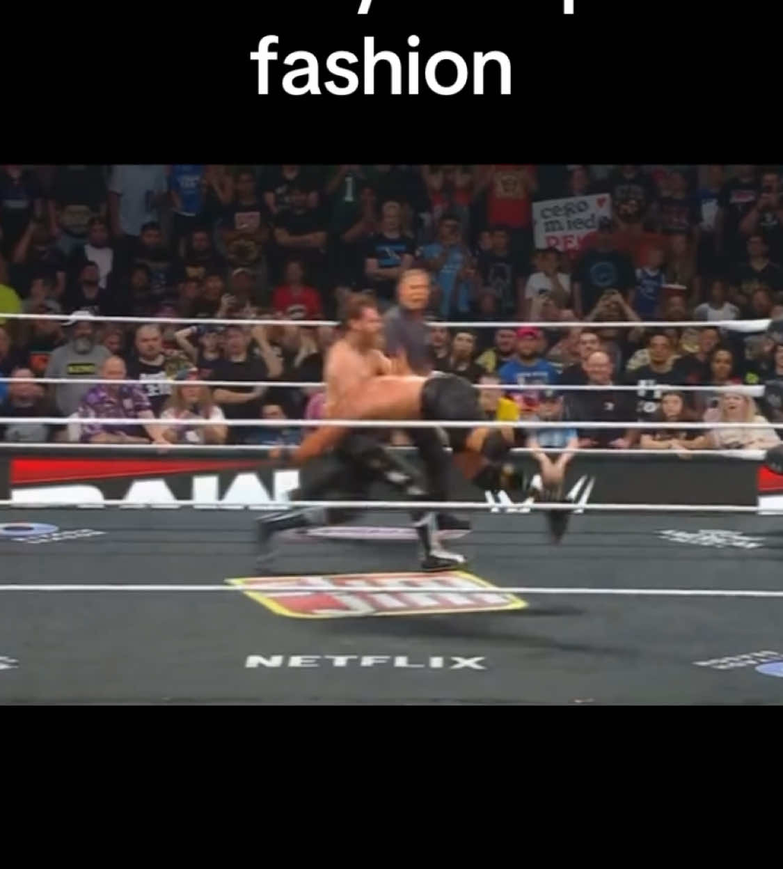 Bro left a skid mark on that boy 😭 #WWE #wweraw #wwetiktok #prowrestlingtiktok #wrestlingtiktok 