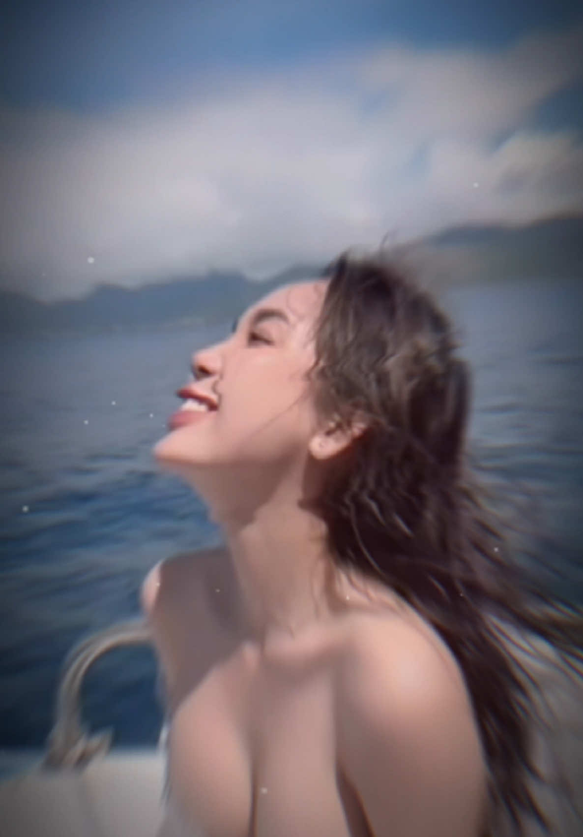 Trend này nghe bảo đang hot 🤩🤩🤩#xuhuongtiktok2025 #daophuquy #freediving #lanbien #netdepdaophuquy #fyp #trend 