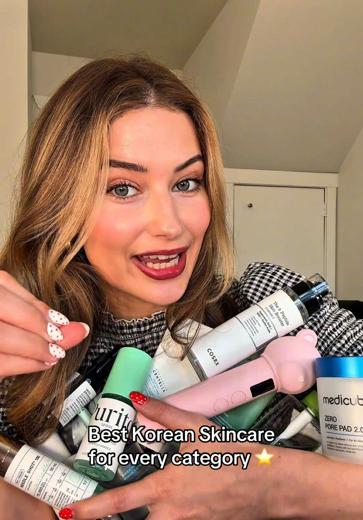 These are the best Korean skincare products for each category in my opinion, also everything mentioned is 50% off on YESSTYLE until tonight! (use code YS19SARAH for an EXTRA 15% off)  @YesStyle  Products mentioned: @SKIN1004 US centella sun serum spf50  @numbuzin Official no5 serum @medicube global zero pore pads + Age R Booster Device @beplain.shop cleansing oil + @anua_global cleansing foam Ilso sebum softener  @PURITO SEOUL centella serum unscented  @VT Cosmetics US Reedle shot @haruharu wonder black rice probiotic essence @aestura_us atobarrier365 cream @COSRX Official 6 peptide booster #koreanskincareproducts #koreanskincare #bestkoreanskincare #skincarefavorites #yesstylereview 