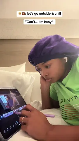 Super busy😂#foryoupage #riaa_standout #viralvideos #blowup #fyp 