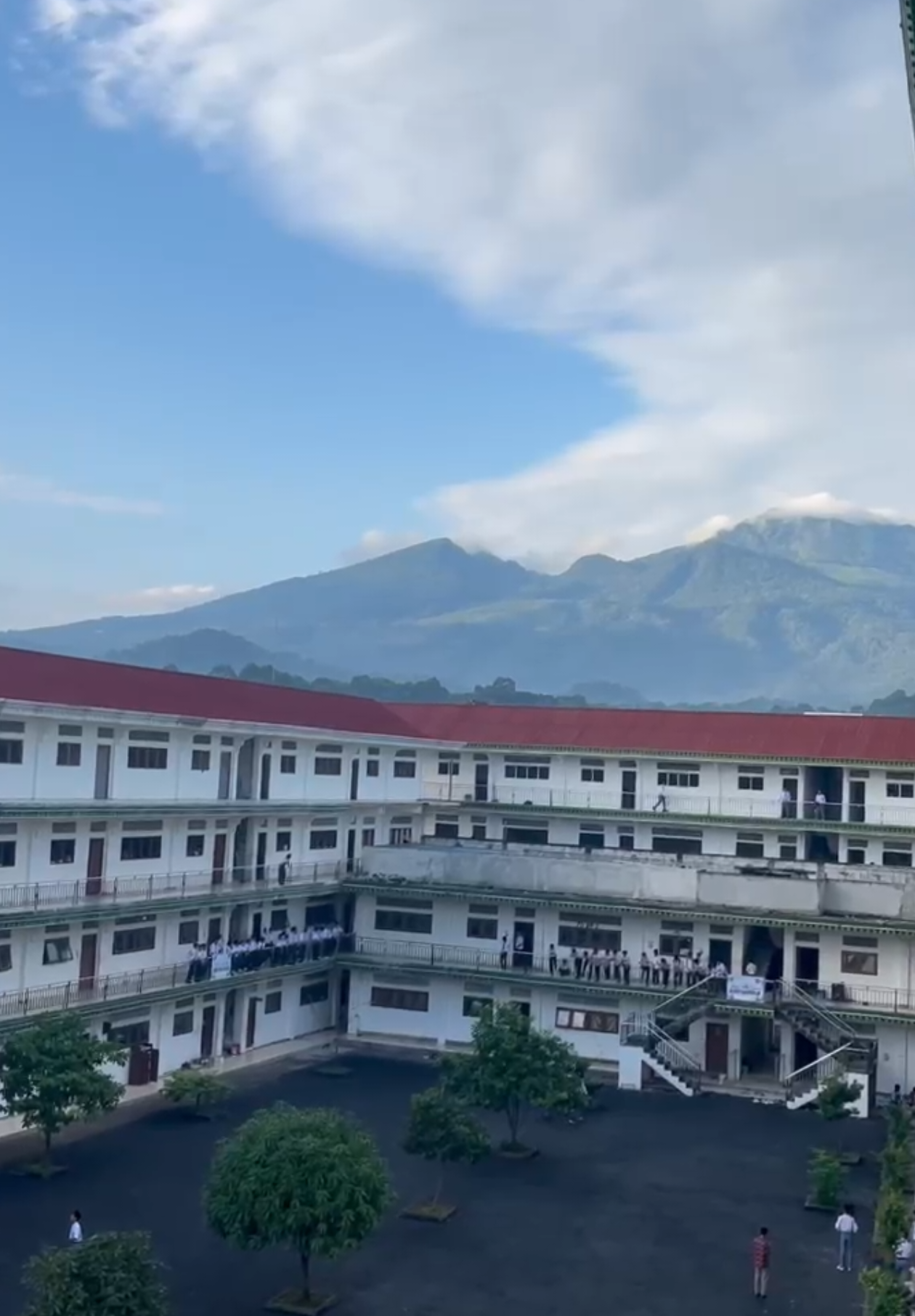gimana ga betah kalo seindah ini pemandangannya #fyp #santri #santripondok #ponpesaskhabulkahfi 