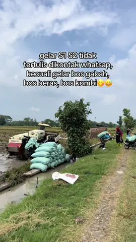 😀😀😀                                 #combineharvester #putratunggal #bimo102ss #putratunggalgrup #gabahgank #bosmuda #ทีมงานเจ๋งราตรีลพบุรี #fyp #fypシ゚ #fypシ゚viral #fyppppppppppppppppppppppp #fyp #fypシ゚ #fypシ゚viral 