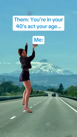 #MemeCut #Meme #MemeCut #coffeequeen #dance #40 #livingmybestlife #happy #fyp #foryoupage #duet 