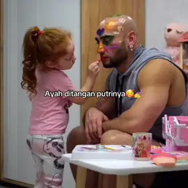 Ayah ditangan putrinya🥰💅 #ayah #papa #bapak #anak #makeup #ayahdananakperempuannya #ayahhebat #lucu 