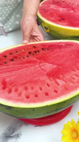 Enjoy two-in-one refreshment with our Watermelon Splitter! Perfectly slice and serve your watermelon with ease.#watermelon #Summer 