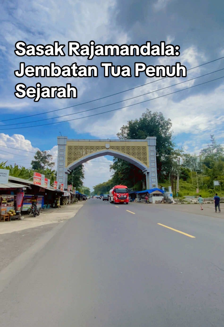🧭 Sasak Rajamandala, Jembatan Bersejarah ✅ Dibangun oleh Pemerintah Hindia Belanda ✅ Jadi jalur penting penghubung Bandung–Cianjur ✅ Saksi bisu masa kolonial dan perjuangan kemerdekaan ✅ Masih berdiri kokoh di tepi Sungai Citarum ✅ Kini jadi spot nostalgia dan sejarah warga sekitar #bandungbarat #cianjur #sasakrajamandala 