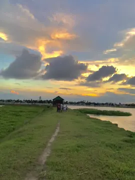 মা অশিক্ষিত হলেও মায়ের শিক্ষা কখনো ভুল হয় না 😊❤️‍🩹#rs_raju#foryou #foryoupage #fyp #viral 