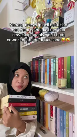 Jdi msh mending mana nih? #fyp #foryou #fypシ゚ #fypage #xyzbca #moots? #justforfun #book #novel #funnymoments #buku #cowokfiksi 