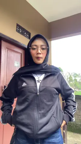kalo ktemu ditribun utara ciwit we wkw