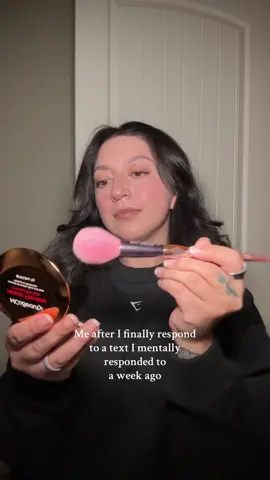 Amaya papaya said it best! I’m sorry I take forever to respond bestie!🥹 I never said I was perfect! Haha send this to your friend that always mentally responds but you love them anyway🤭🫶🏻  Powder from @mcobeauty us ❤️ #amayapapaya #amayaloveisland #bestie #relatable #makeup 