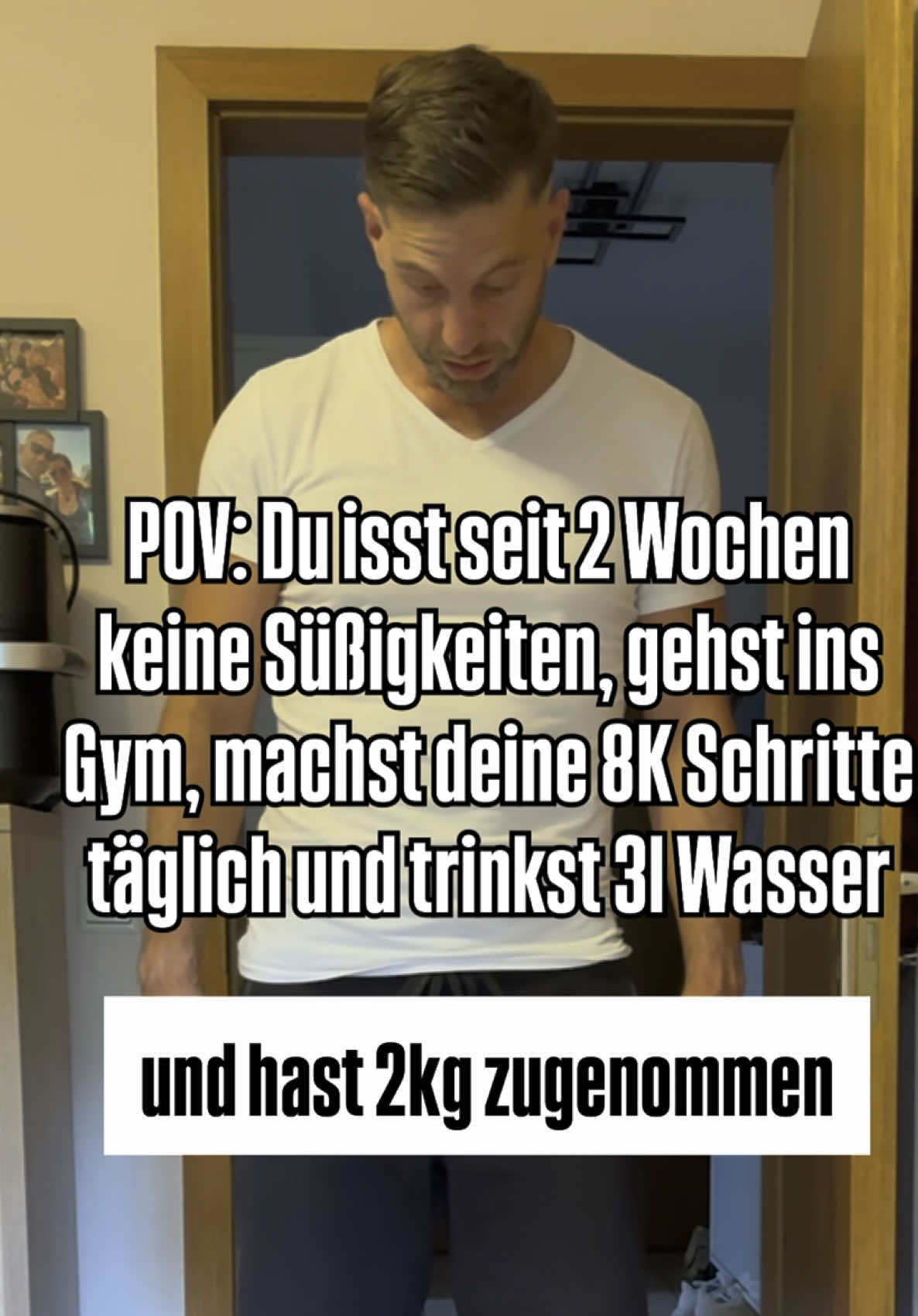 +2 Kilo auf der Waage - und du hast nix anders gemacht? 📲 Folg mir @andy._kraus, wenn du Fett verlieren willst, ohne dich von der Waage kirre machen zu lassen. Ich kenn's. Hatte ich selbst oft und viele meiner Coachees auch. Und das Erste, was ich immer sage: „Beruhig dich, das ist kein Fett.