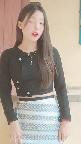 လူကိုမြင်ရင်မထိသထိရိသိသိနဲ့ကြည့်👀#ဝါးချနေတာ #fpyツ #မြင်ပါများပီးချစ်ကျွမ်းဝင်အောင်လို့🤒🖤 #@Ko Kokonaing🇲🇲🇸🇬 