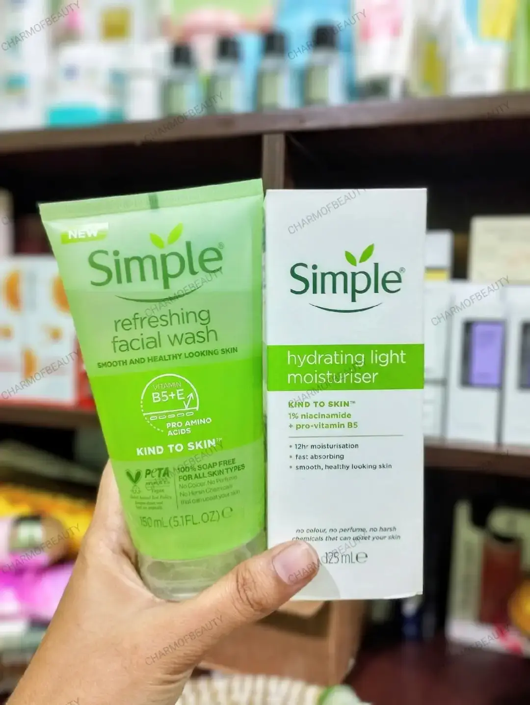 𝐒𝐢𝐦𝐩𝐥𝐞 𝐒𝐤𝐢𝐧𝐜𝐚𝐫𝐞 𝐅𝐨𝐫 𝐎𝐢𝐥𝐲 𝐒𝐤𝐢𝐧 🤍💚 অয়েলি টু 𝑺𝒆𝒏𝒔𝒊𝒕𝒊𝒗𝒆 ত্বকের জন্য যারা রেগুলার বেসিক স্কিন কেয়ার প্রডাক্ট খুজছেন তাদের জন্য 𝐒𝐢𝐦𝐩𝐥𝐞  ব্র্যান্ডের প্রোডাক্ট সব থেকে বেশি উপযোগী এবং অন্যতম। কারন এই প্রোডাক্ট তৈরিই করা হয় সংবেদনশীল ত্বকের জন্য। তাই আপনার ত্বকের যত্নে 𝐒𝐢𝐦𝐩𝐥𝐞 𝐒𝐤𝐢𝐧𝐜𝐚𝐫𝐞 সেরা ব্র্যান্ড। -Simple hydrating moisturiser 125 ml -Simple Refreshing  facial wash 150ml  𝐒𝐢𝐦𝐩𝐥𝐞 𝐑𝐞𝐟𝐫𝐞𝐬𝐡𝐢𝐧𝐠 𝐅𝐚𝐜𝐢𝐚𝐥 𝐖𝐚𝐬𝐡 -এটি ১০০% জেল ফর্মুলা এবং সোপ ফ্রি একটি ফেসওয়াস ।এটি ত্বকের গভীর থেকে পরিষ্কার রাখে।এতে আছে pro-vitamin B5  যা স্কিনকে ডিপ্লি ক্লিন করে।ত্বককে হেলদি ও স্মুথ রাখবে।স্কিনের irritation, impurities দূর করবে। প্রতিদিন ডেটাইম/নাইট টাইম স্কিনকেয়ারে ব্যবহারের জন্য আদর্শ একটি ফেইস ওয়াশ। 𝐒𝐢𝐦𝐩𝐥𝐞  𝐇𝐲𝐝𝐫𝐚𝐭𝐢𝐧𝐠 𝐋𝐢𝐠𝐡𝐭 𝐌𝐨𝐢𝐬𝐭𝐮𝐫𝐢𝐬𝐞𝐫 -যেসব আপুদের 𝐎𝐢𝐥𝐲 𝐨𝐫 𝐜𝐨𝐦𝐛𝐢𝐧𝐚𝐭𝐢𝐨𝐧 𝐬𝐤𝐢𝐧 এবং ভালো একটা 𝐦𝐨𝐢𝐬𝐭𝐮𝐫𝐢𝐳𝐞𝐫  চান তারা এইটা ট্রাই করতে পারেন। এটা  𝐥𝐢𝐠𝐡𝐭 𝐖𝐞𝐢𝐠𝐡𝐭 𝐦𝐨𝐢𝐬𝐭𝐮𝐫𝐢𝐳𝐞𝐫 হওয়ায় 𝐒𝐤𝐢𝐧 এ এপ্লাই করলে একদম  স্কিনের সাথে মিশে যায় , ম্যাট ফিনিশ দেয় এটা, স্কিন কে অতিরিক্ত অয়েলি করেনা। #simplelightmoisturiser #simple #skincareproducts  #simplemakeup #simpleskincareproduct #simpleskincare #bdtiktokofficial #foryoupage #simple #SimpleMoisturizer #simplecleanser #Simpletoner #deodorant #toner #serum #facecream #simpleeyemakeup #simplefacewash #simple #SimpleMoisturizer #simplecleanser #Simpletoner #deodorant #toner #serum #facecream #foryoupage #viralvideo #bdtiktokofficial #originalproducts #foryou #charmofbeauty #