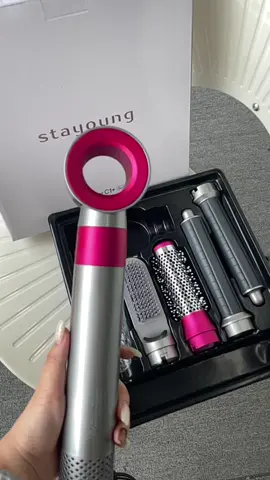 A few seconds to catch the 5in1 magic.✨🍒#stayoung #haircurler #hairtok #stayoung5in1hairstyler #hairtutorial #hair 