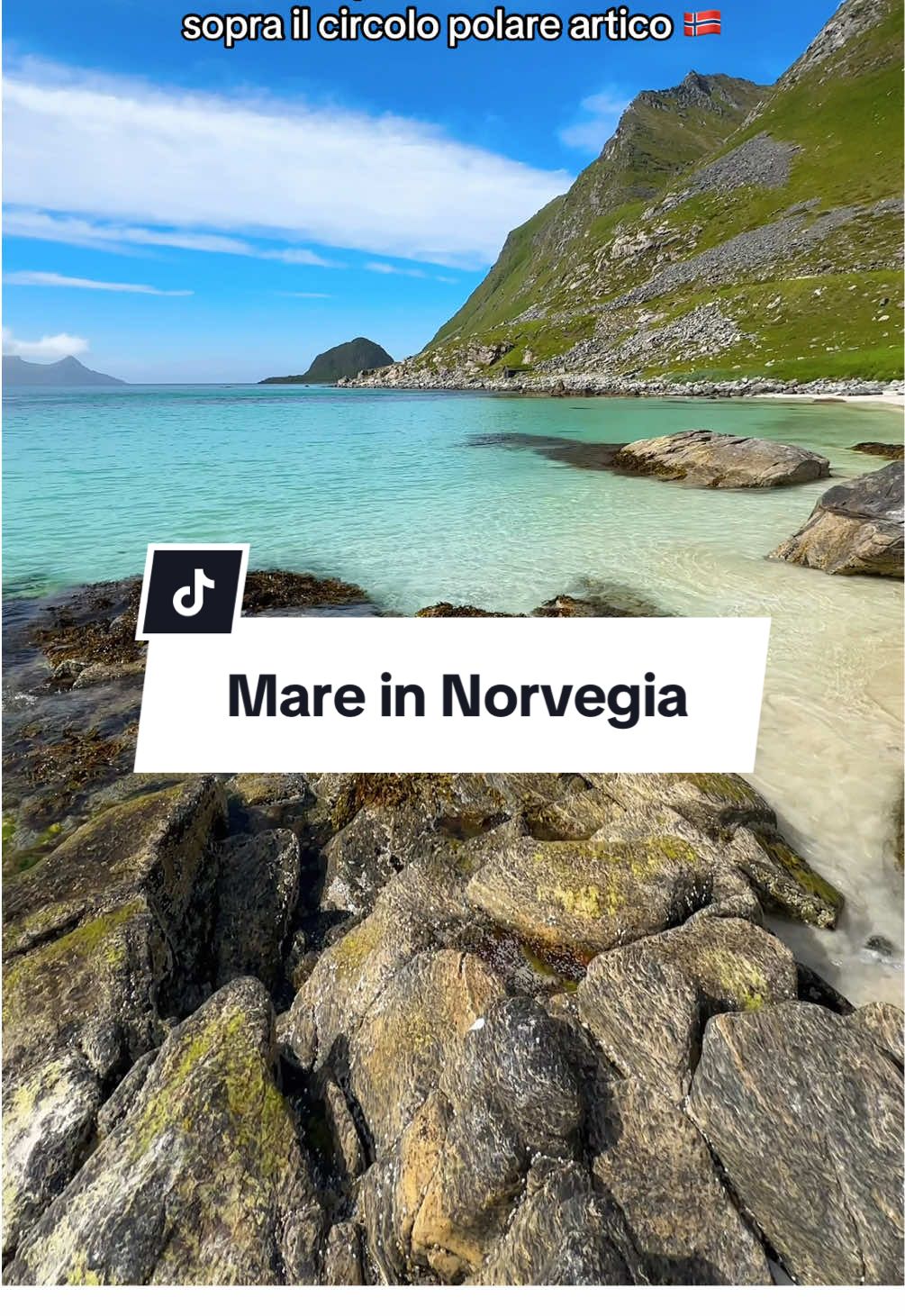 Haukland Beach alle isole Lofoten, Norvegia 🇳🇴 #marecristallino #norvegia #viaggiare #lofoten 