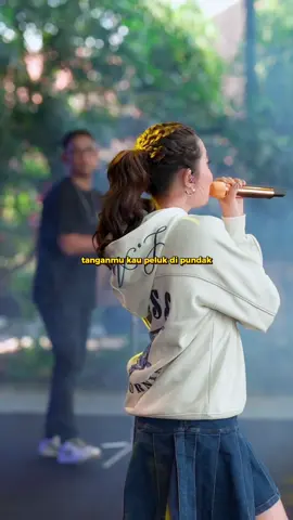 Yeni Inka - Bukit Berbunga Rilis yutub : Yeni Inka Channel #yeniinka #bukitberbunga #dangdut #fyp #CapCut 