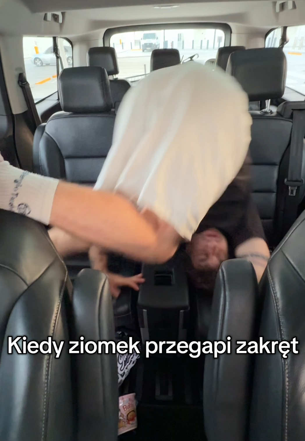 Uważajcie jak prowadzicie auto 😂 @Zwykły Kibic 