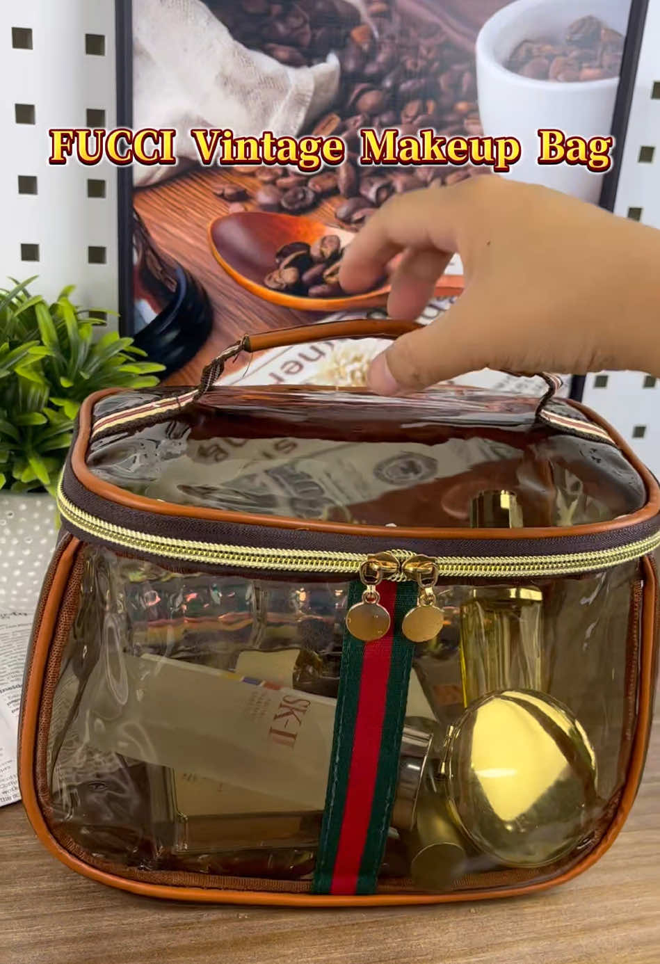 FUCCI retro vintage make up bag!❤️ #MakeupBag #TravelBag #ClearMakeupBag #ClearTravelBag #RetroMakeupBag #VintageMakeupBag #Retro #Vintage #ToiletryBag #tiktokshopmemorialday #dealsforyoudays #tiktokshopsummerturnup #tiktokshopjumpstart #tiktokshopcreatorpicks #dealsforyoudays 