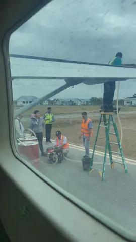 Hai #sobataviasi, Yuk intip kegiatan penerbangan Trigana Air dan Smart Air hari ini di Bandar Udara Jos Orno Imsula – Moa ✈️ Dengan semangat pelayanan terbaik, kami hadir setiap hari untuk memastikan konektivitas dan mobilitas tetap terjaga! 💪 Terima kasih atas kepercayaan dan dukungan kalian, #sobataviasi! Tetap pantau jadwal dan informasi terbaru di akun resmi kami. #selamatamandannyaman #lewatudara #menghubungkanindonesia #malukubaratdaya #moa 