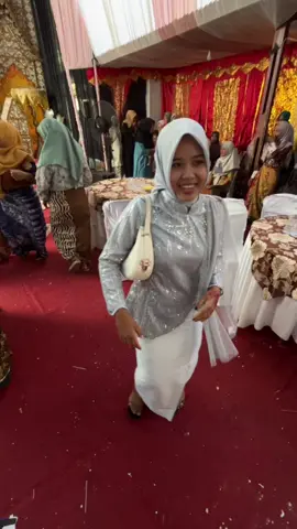 Nenek kami kalau nyanyi+yang baralek urang malayu🙏 #fyp #fyppppppppppppppppppppppp #minangtiktok 