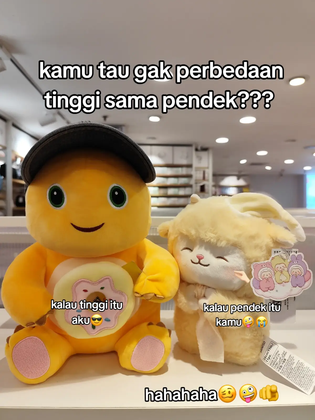 boneka nya ada diminiso yaa😍, yang pendek yang bayar😵‍💫😭 #minisogoodthing #minisoweekid #boneka #belanjadiminiso #fyp #4u #fypage 