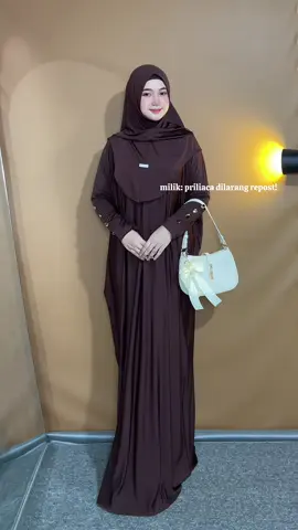 paling suka pake abaya set gini jadi lebih sat set😍🫶🏻 #abayaset #abayasethijab #dressethijab #abayajersey #ootdhijab 