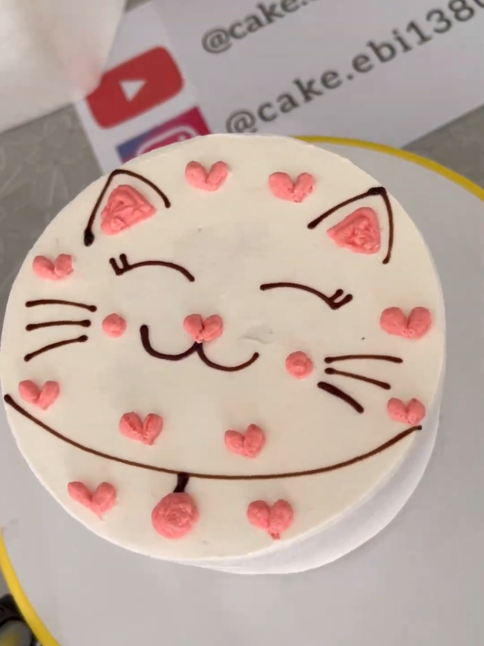 Beautiful Cake Decoration #cakedecorating #fyp #parati #pourtoii #pastry 