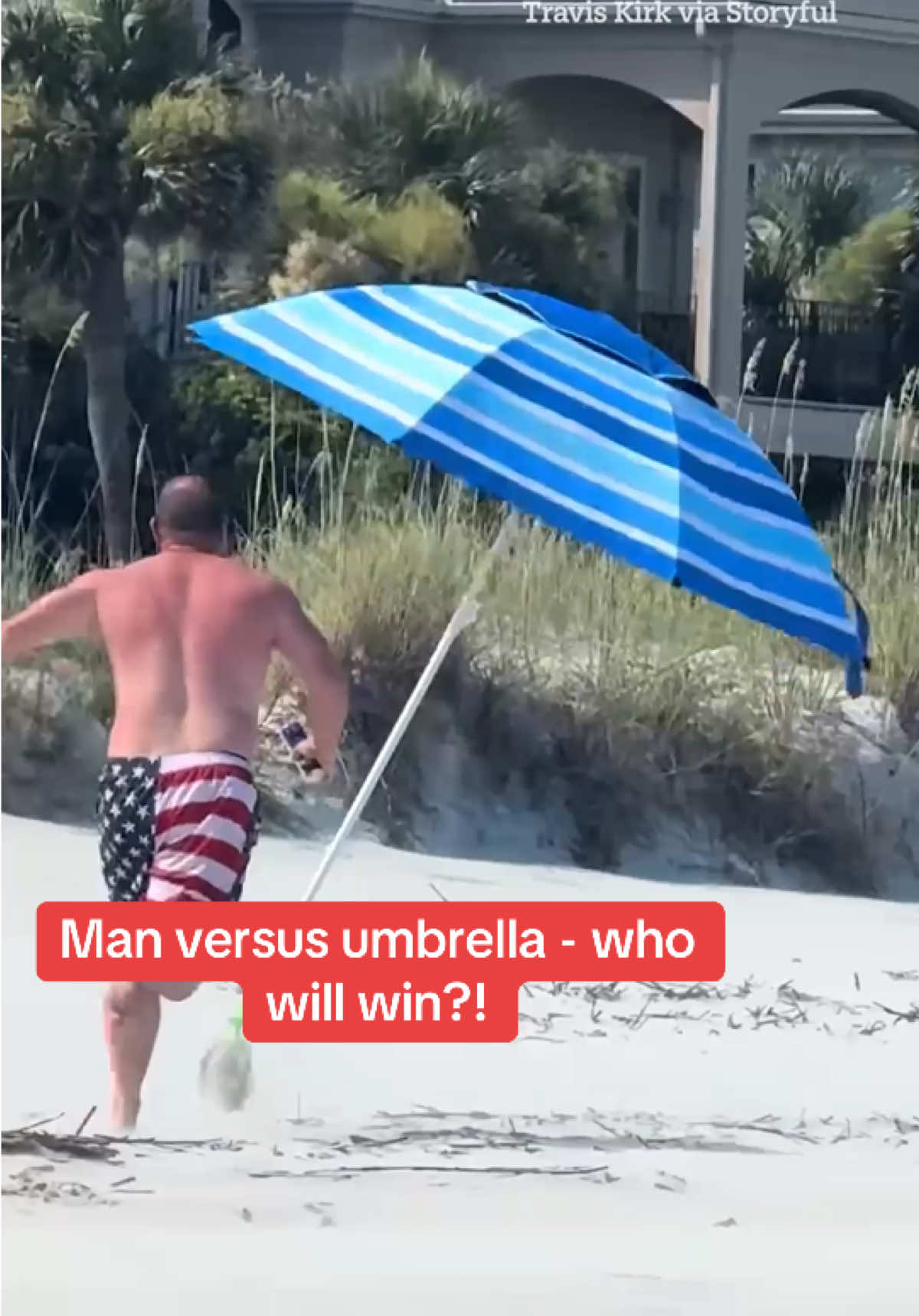 Just days before the Fourth of July, a man in a stars-and-stripes bathing suit gave beachgoers an unexpected show as he sprinted down the sand in Hilton Head Island, South Carolina, chasing a runaway parasol caught by the wind. Oops! #July4th #Beach #USNews #WorldNews #Viral #SouthCarolina 