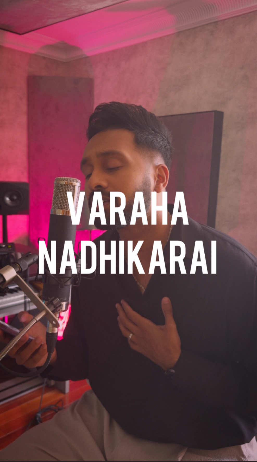 Varaha Nadhikarai Oram - Sangamam I used to sing this song as a kid so thought I’d do a little throwback for y’all ❤️  Leave your comments and cover suggestions below ⬇️   #cover #tamilsong #innogenga #reelsindia #Love #trending #tamil #viral #fyp #arrahman #varahanadikarai #tamilsong #tamiluk 