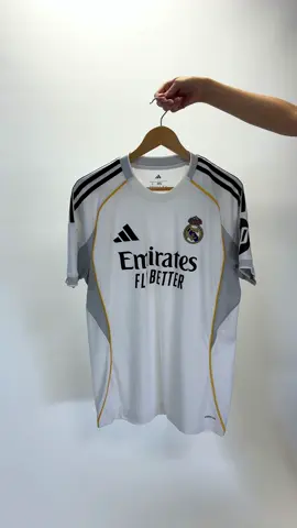 Real Madrid 2025-26 Home Kit ⭐️ Do you like this shirt? 🤩 Let us know in the comments ➡️ #mysteryfootball #realmadrid #realmadridfc #homeshirt #footballshirt #footballtiktok #football #fyp 